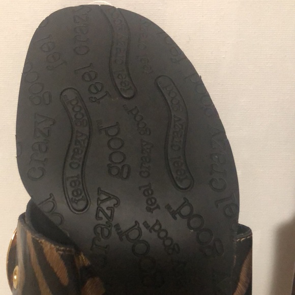 DR. SCHOLL’S FEEL CRAZY GOOD black & gold summer sandals w/ gold strap. Size 10 - Picture 5 of 12